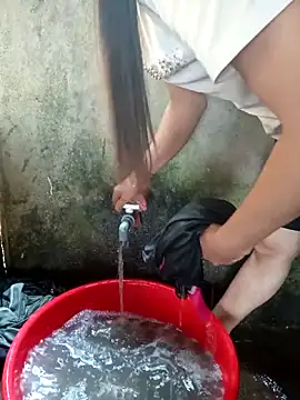 Ruaiuoi online show from April 7, 2026, 6:26 am