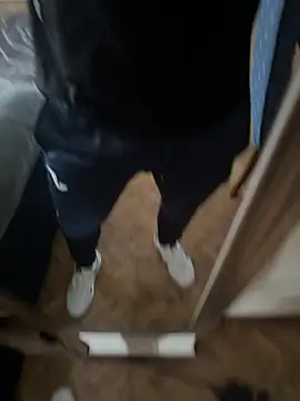 Latinhot31 online show from March 4, 2026, 2:25 pm