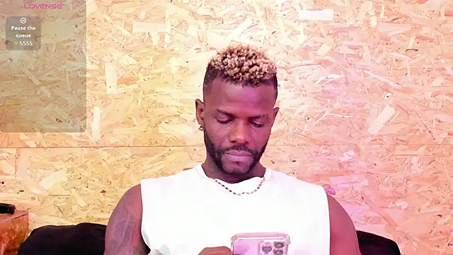 santiblack7 online show from November 29, 2025, 2:55 am