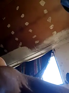 lucho2328 online show from November 24, 2025, 10:21 pm