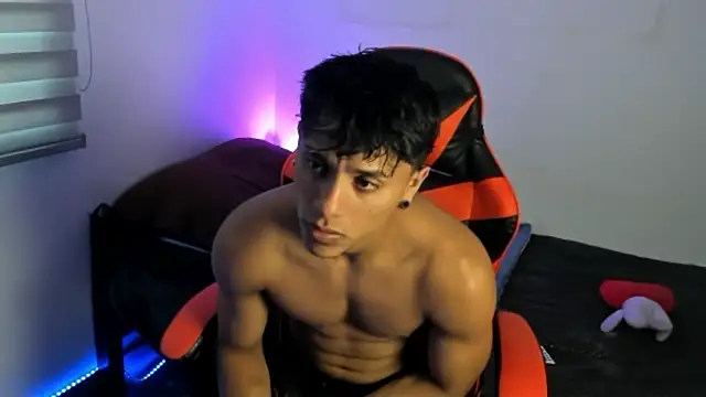Snapshot of ZYZZ1312 chatting on June 6, 2026, 8:47 pm ZYZZ1312 online show from June 6, 2026, 8:47 pm