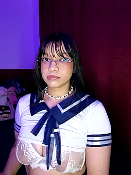 Iwarii online show from December 3, 2025, 4:35 am