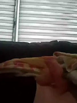 svenni2525 online show from November 20, 2025, 1:23 pm