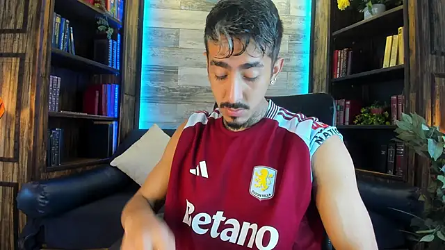 Snapshot of Donovan_Desmond chatting on November 11, 2025, 10:26 pm Donovan Desmond online show from November 11, 2025, 10:26 pm