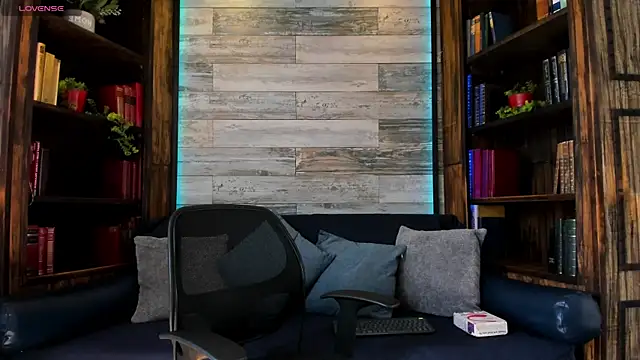 Donovan Desmond online show from April 14, 2026, 7:41 pm