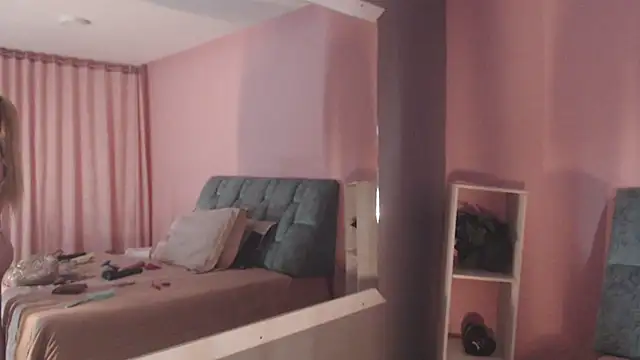 Snapshot of Camila_Russoo chatting on January 17, 2026, 9:40 pm Camila Russoo online show from January 17, 2026, 9:40 pm