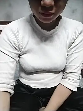 Snapshot of Mie_rose chatting on November 4, 2025, 1:09 am Mie rose online show from November 4, 2025, 1:09 am