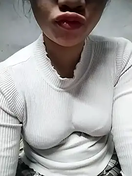 Snapshot of Mie_rose chatting on November 19, 2025, 2:39 pm Mie rose online show from November 19, 2025, 2:39 pm