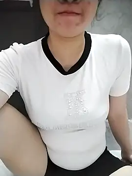 Snapshot of Mie_rose chatting on October 20, 2025, 1:55 pm Mie rose online show from October 20, 2025, 1:55 pm