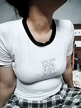 Snapshot of Mie_rose chatting on November 12, 2025, 1:15 pm Mie rose online show from November 12, 2025, 1:15 pm