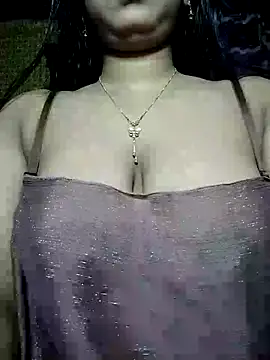 Snapshot of Hot-Hot chatting on January 14, 2026, 4:27 am Hot-Hot online show from January 14, 2026, 4:27 am