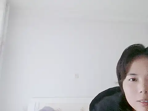 huihui520-- online show from October 8, 2025, 8:38 am