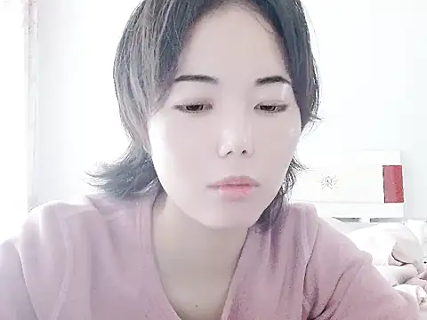 huihui520-- online show from October 2, 2025, 4:16 am