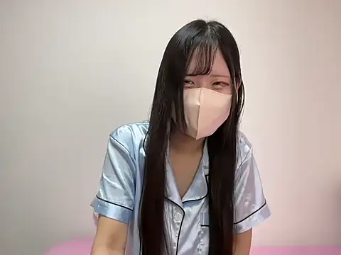 Snapshot of noa_uxu chatting on October 13, 2025, 12:34 am noa uxu online show from October 13, 2025, 12:34 am