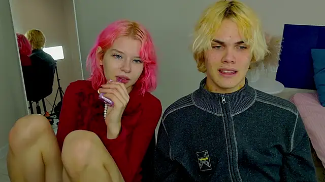 Bonnie And C1yde online show from October 20, 2025, 5:13 pm