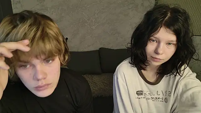 Bonnie And C1yde online show from April 1, 2026, 5:09 am