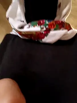 ezgi2545 online show from October 25, 2025, 6:12 am