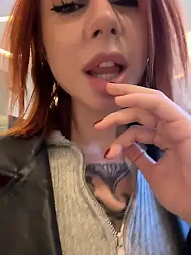 RosieSecret online show from April 16, 2026, 8:04 am