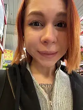 RosieSecret online show from November 30, 2025, 8:04 am