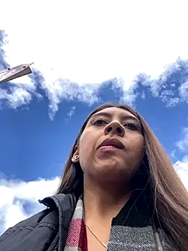 Sara-cooper2 online show from September 8, 2025, 7:13 pm