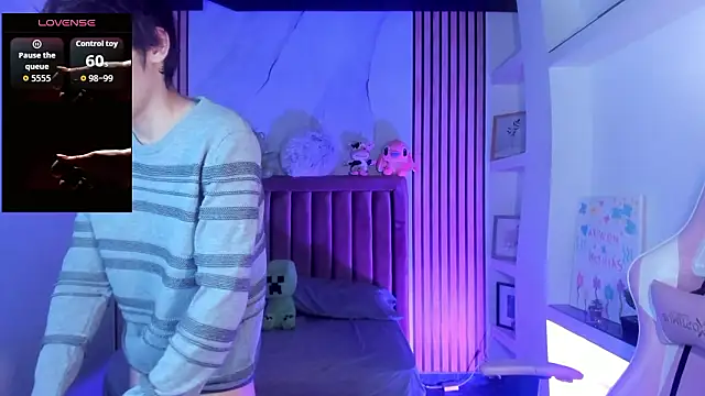 MathiasGreen  online show from February 17, 2026, 3:04 am