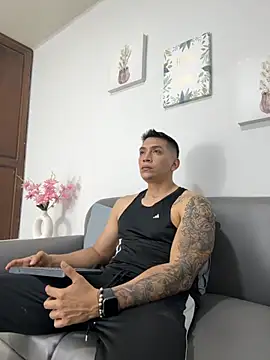 Snapshot of blackbullger_ chatting on September 12, 2025, 11:32 am blackbullger online show from September 12, 2025, 11:32 am