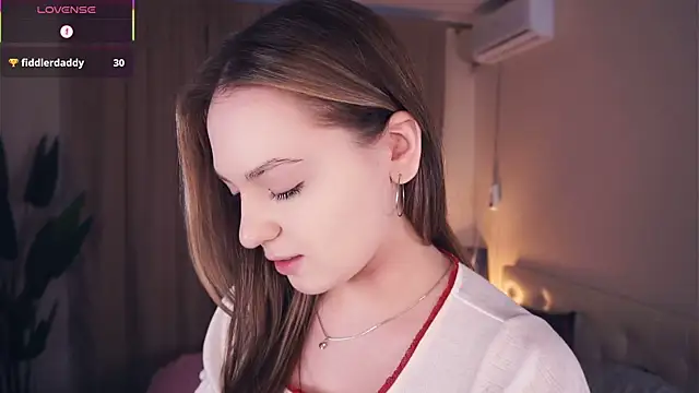 Snapshot of NguyetHankey chatting on December 16, 2025, 6:17 am NguyetHankey online show from December 16, 2025, 6:17 am