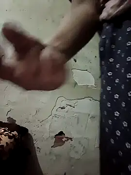 stomarr online show from April 1, 2026, 9:43 am