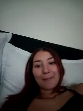 Snapshot of Isis-Blaze chatting on November 10, 2025, 8:36 pm Isis-Blaze online show from November 10, 2025, 8:36 pm