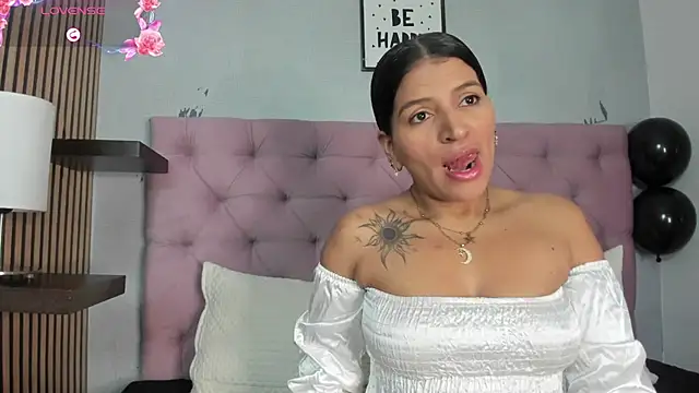 Snapshot of orion__smith chatting on November 15, 2025, 12:20 pm orion smith online show from November 15, 2025, 12:20 pm