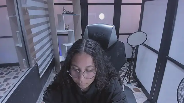 Noahsmitth  online show from October 13, 2025, 2:24 am