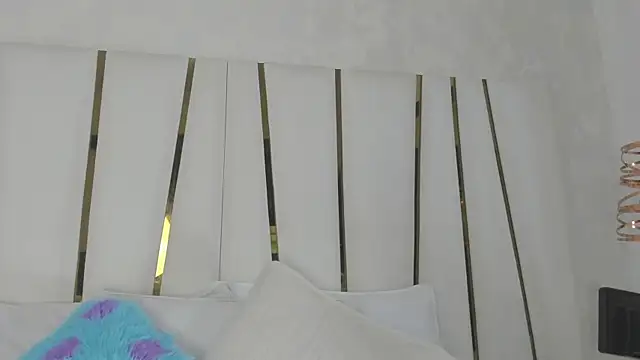 Snapshot of bonnie_sm chatting on September 28, 2025, 7:10 pm bonnie sm online show from September 28, 2025, 7:10 pm