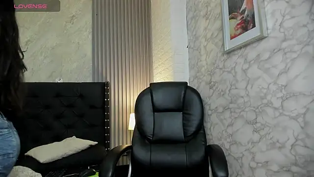 alicy  torres online show from October 21, 2025, 12:15 pm