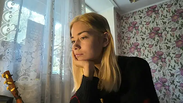 Snapshot of Witching_Moon chatting on September 26, 2025, 7:48 am Witching Moon online show from September 26, 2025, 7:48 am