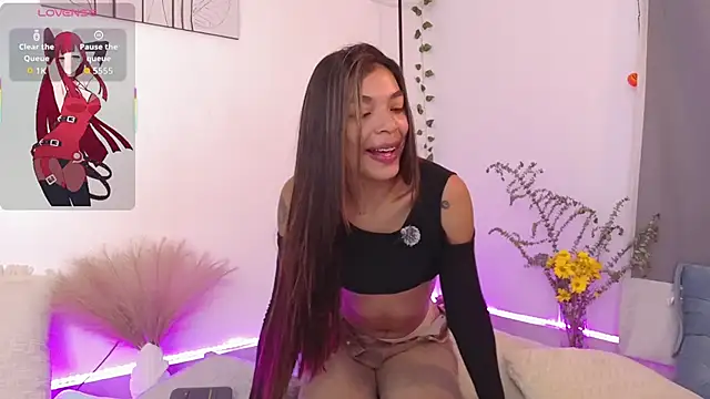 Snapshot of Nicolle_swt chatting on October 6, 2025, 11:00 am Nicolle swt online show from October 6, 2025, 11:00 am