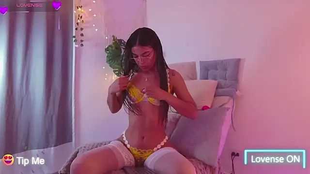 Snapshot of Nicolle_swt chatting on February 5, 2026, 10:55 am Nicolle swt online show from February 5, 2026, 10:55 am