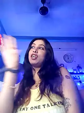 Love Beauty01 online show from March 3, 2026, 6:59 pm