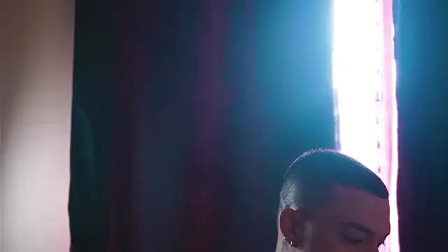 Snapshot of AlphaMasterXxx chatting on February 8, 2026, 3:43 pm AlphaMasterXxx online show from February 8, 2026, 3:43 pm