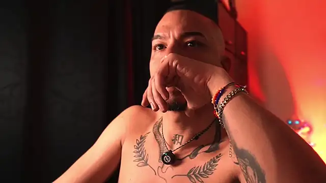 Snapshot of AlphaMasterXxx chatting on February 3, 2026, 6:22 am AlphaMasterXxx online show from February 3, 2026, 6:22 am