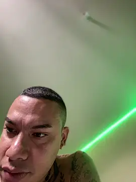 Snapshot of AlphaMasterXxx chatting on February 10, 2026, 5:23 pm AlphaMasterXxx online show from February 10, 2026, 5:23 pm