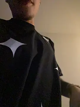 AlphaMasterXxx online show from November 7, 2025, 2:27 am