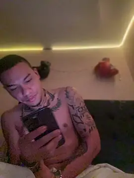 Snapshot of AlphaMasterXxx chatting on February 24, 2026, 11:22 am AlphaMasterXxx online show from February 24, 2026, 11:22 am