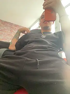 AlphaMasterXxx online show from May 13, 2026, 5:42 pm