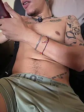 AlphaMasterXxx online show from March 13, 2026, 4:01 pm