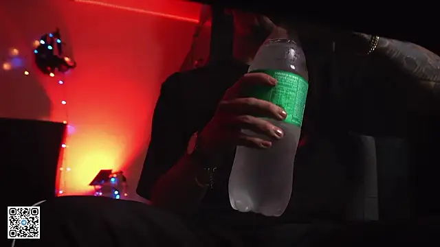 Snapshot of AlphaMasterXxx chatting on February 18, 2026, 11:23 pm AlphaMasterXxx online show from February 18, 2026, 11:23 pm