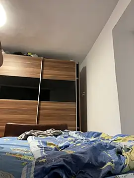 Snapshot of Selena_y chatting on February 24, 2026, 10:21 pm Selena y online show from February 24, 2026, 10:21 pm