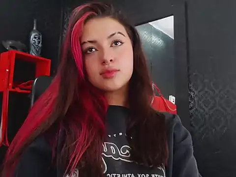 MaviceMur online show from September 20, 2025, 6:18 am