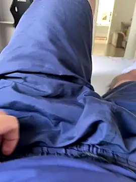 Novinho16cmz online show from October 20, 2025, 4:07 pm