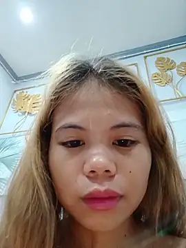 Sexxie Ella22 online show from May 17, 2026, 9:15 pm