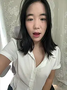 Snapshot of luluya1314 chatting on July 12, 2026, 2:12 am luluya1314 online show from July 12, 2026, 2:12 am